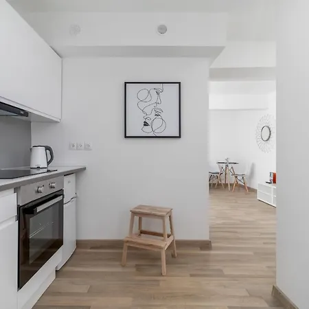 Underground Debnicki Main Square By Renters Apartmán *