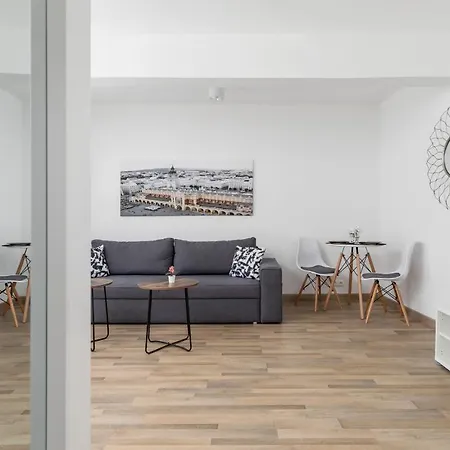 Underground Debnicki Main Square By Renters Apartmán